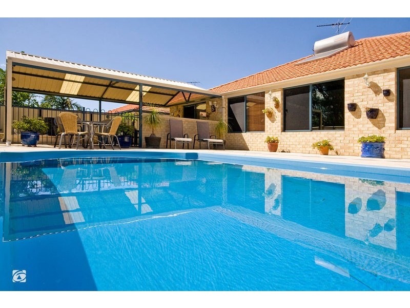 5 Monroe Turn, Success WA 6164