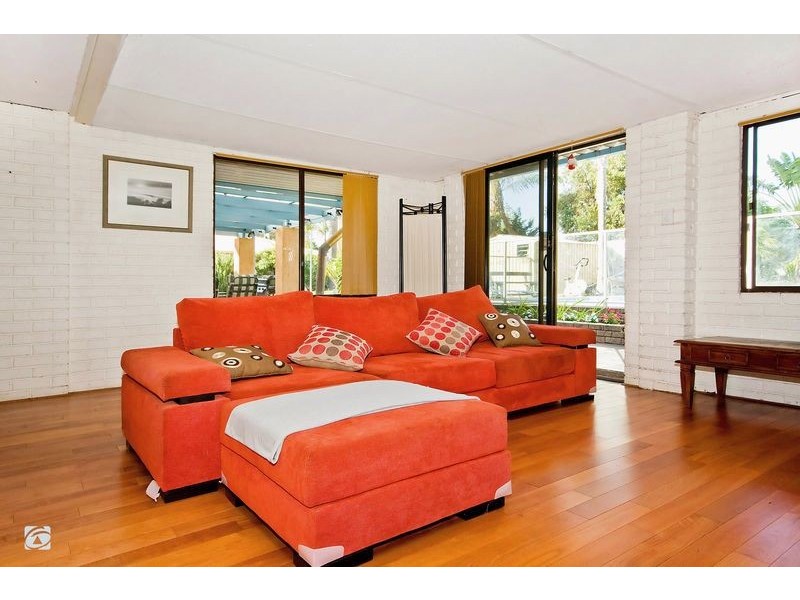 32 Little Rush Close, South Lake WA 6164