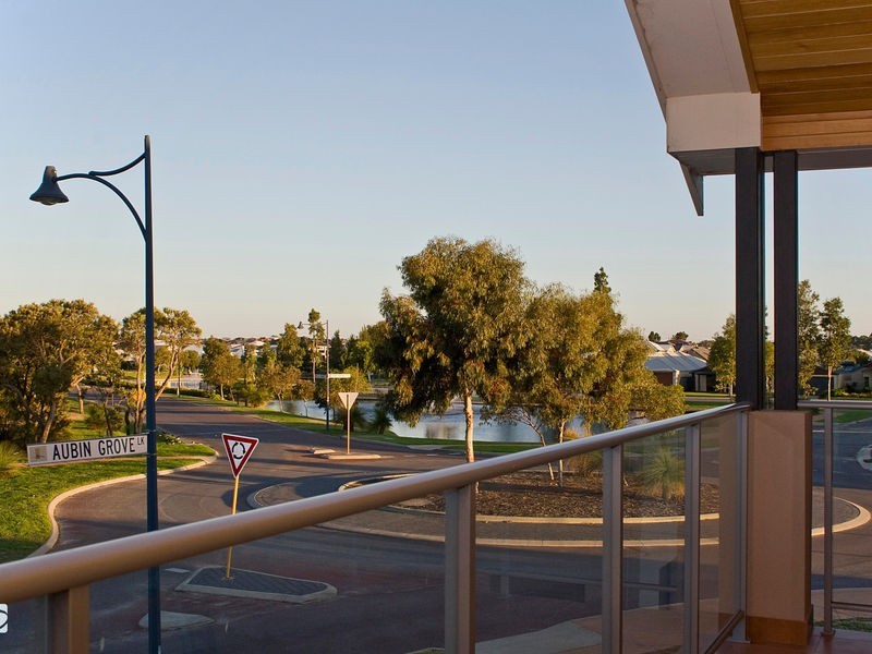 9 Aubin Grove Link, Aubin Grove WA 6164