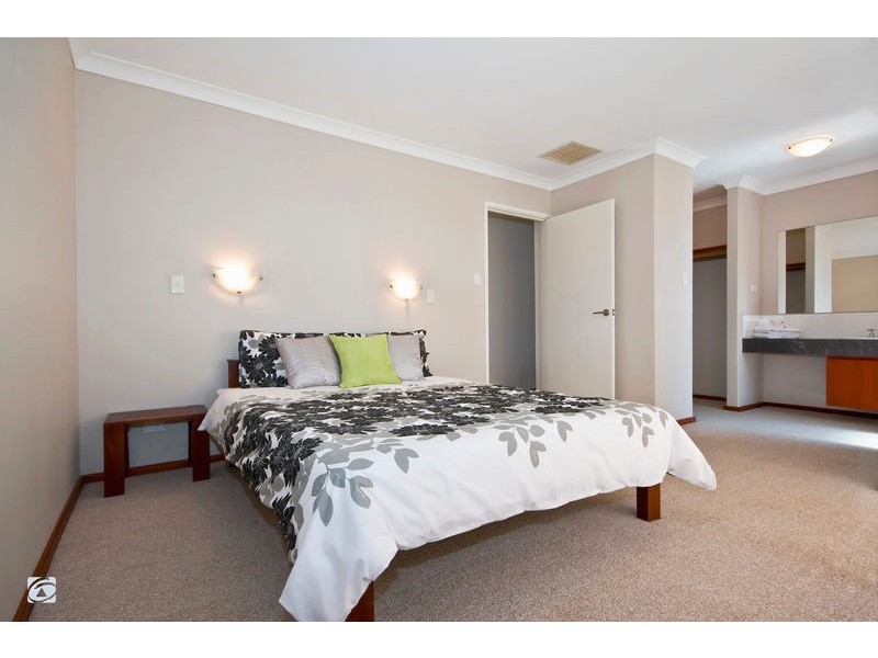 82 Plover Drive, Yangebup WA 6164