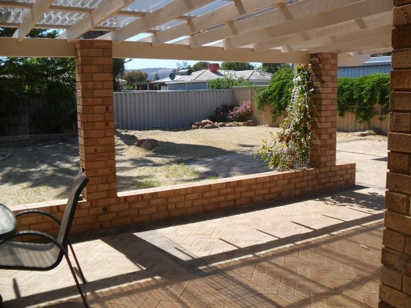 9 Carey Place, Gosnells WA 6110