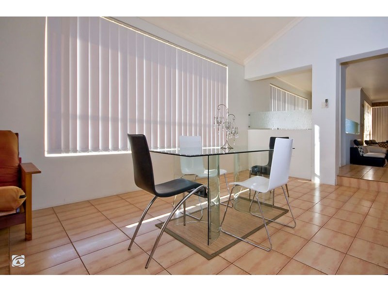 13 Hayward Parade, Coogee WA 6166