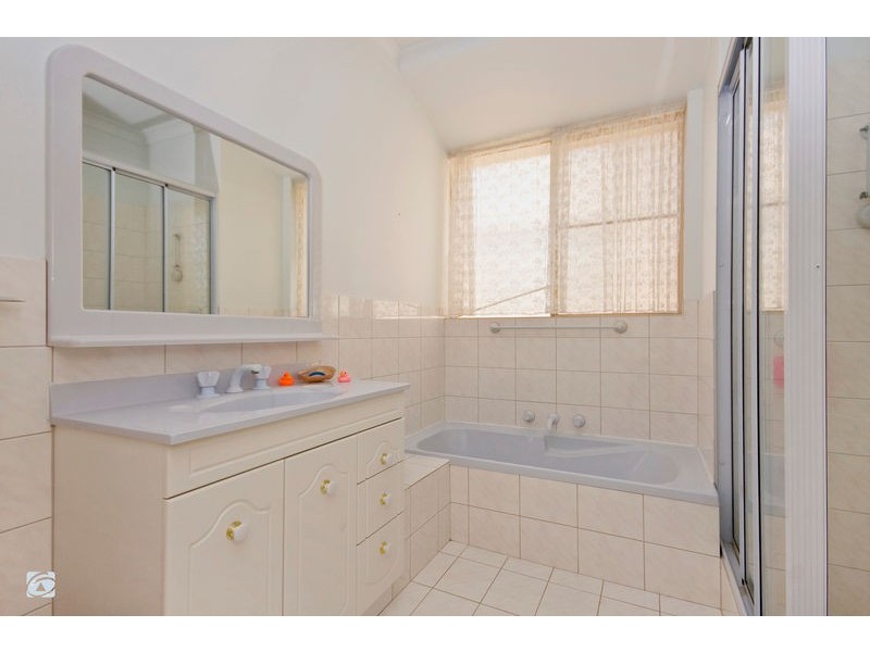 13 Hayward Parade, Coogee WA 6166