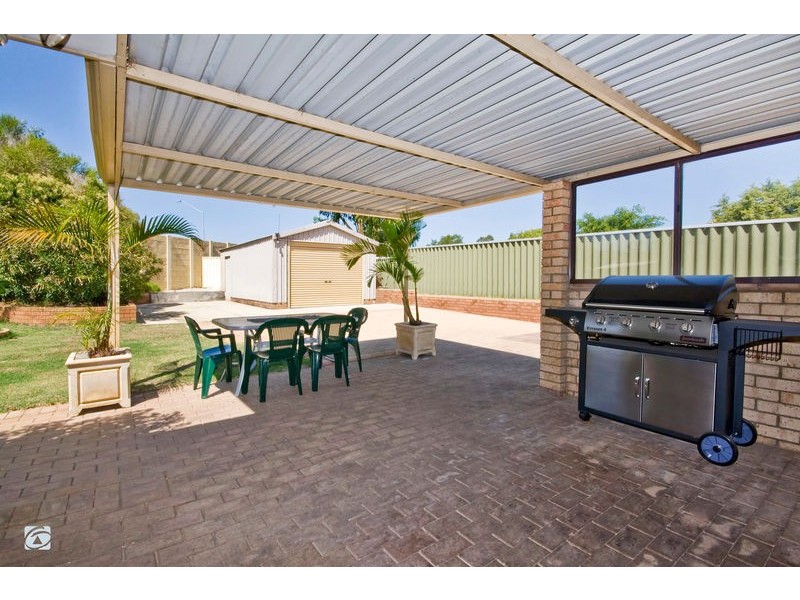 17 Jeavons Place, South Lake WA 6164