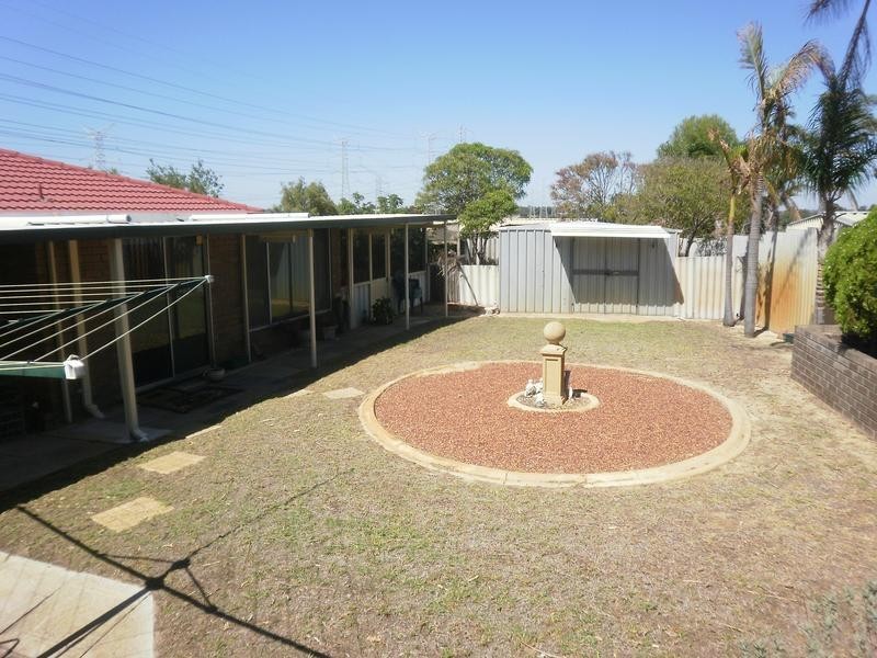 15 Meadowbank Tce, South Lake WA 6164