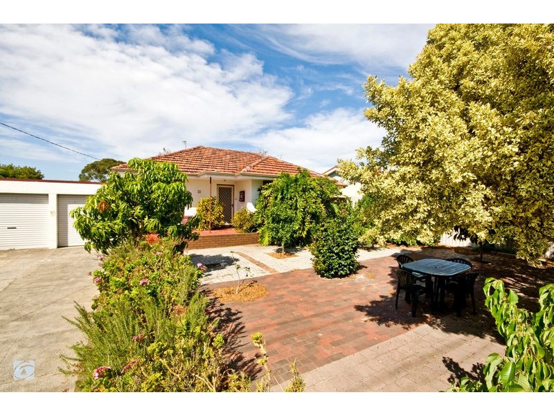 52 Coolbellup Avenue, Coolbellup WA 6163