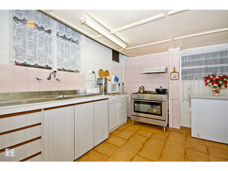 52 Coolbellup Avenue, Coolbellup WA 6163