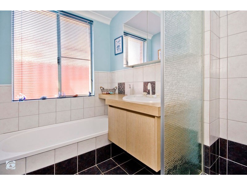 28 Yangebup Road, Yangebup WA 6164