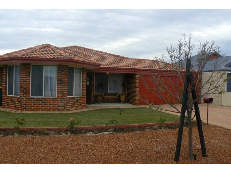 12 Leichhardt Crossing, Hammond Park WA 6164