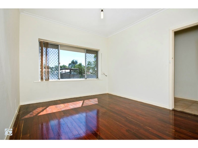 40 Williams Road, Coolbellup WA 6163