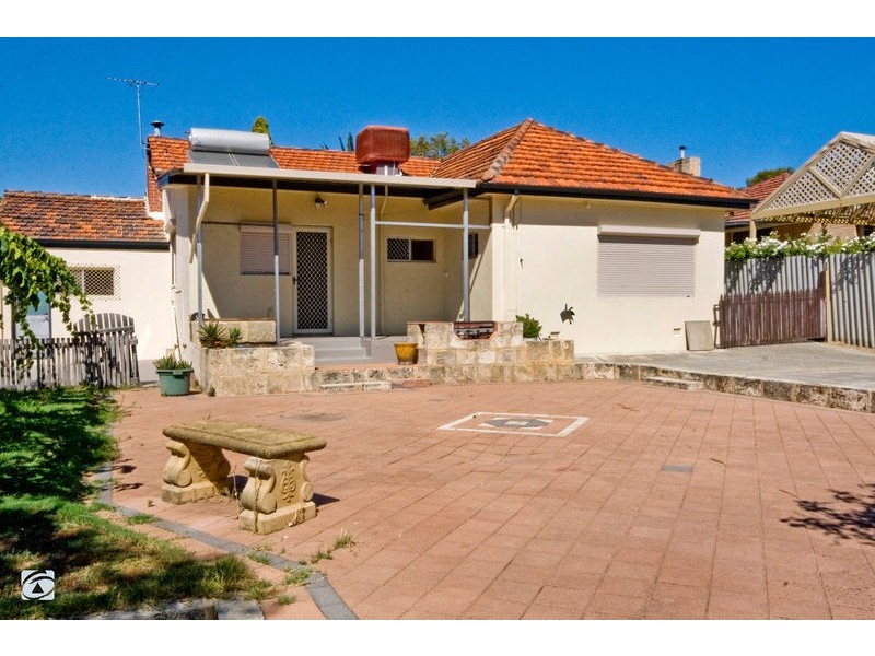 40 Williams Road, Coolbellup WA 6163