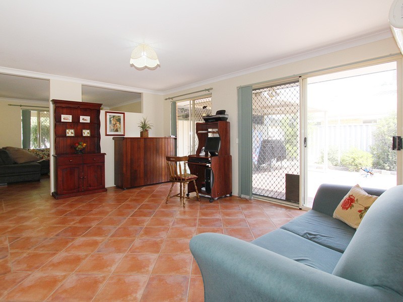 54 Lesueur Pass, Beeliar WA 6164