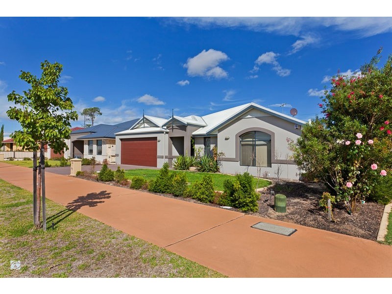 43 Kesiya Turn, Aubin Grove WA 6164