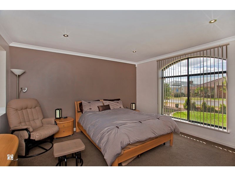 43 Kesiya Turn, Aubin Grove WA 6164