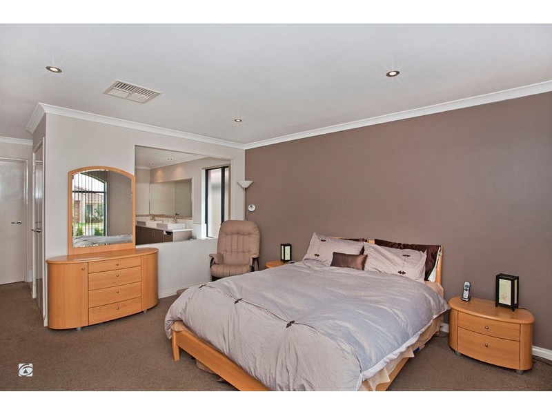 43 Kesiya Turn, Aubin Grove WA 6164