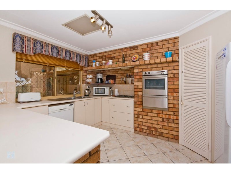 26 Blackthorne Crescent, South Lake WA 6164
