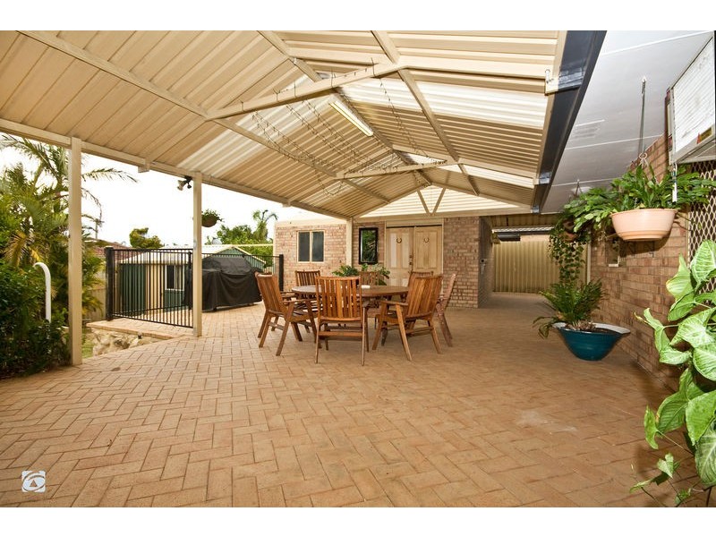 26 Blackthorne Crescent, South Lake WA 6164