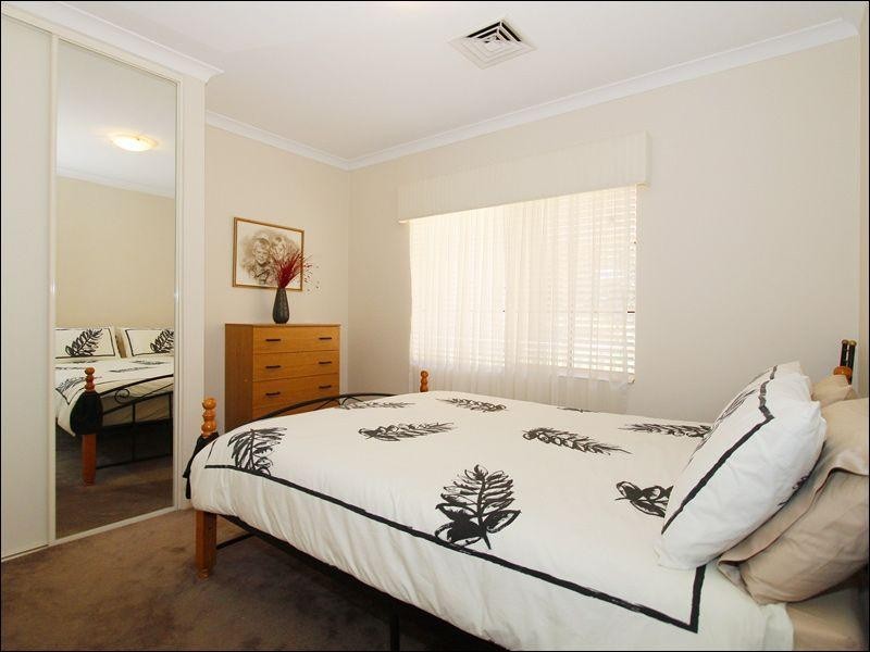 49 Mandogalup Road, Mandogalup WA 6167