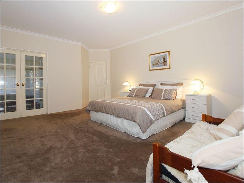49 Mandogalup Road, Mandogalup WA 6167