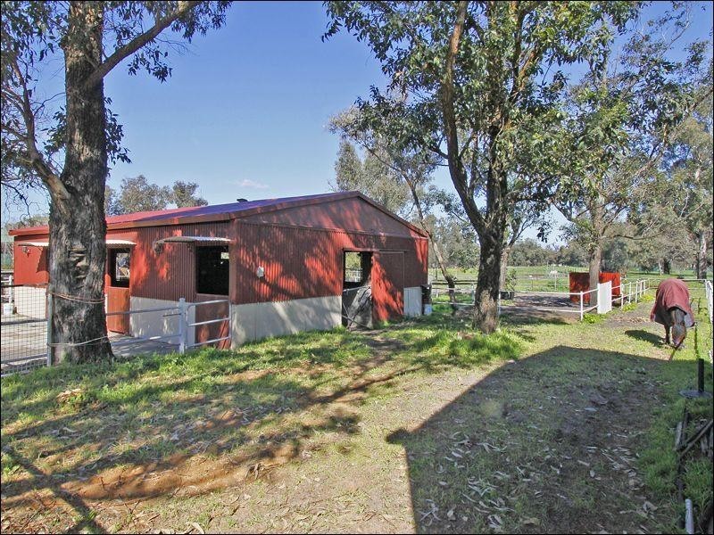 49 Mandogalup Road, Mandogalup WA 6167