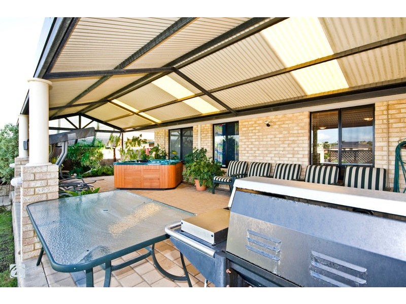 22 Yangebup Road, Yangebup WA 6164