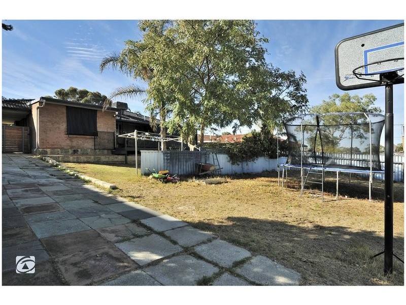 51 Aumerle Way, Spearwood WA 6163