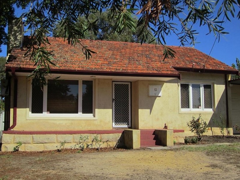 13 Clinton Avenue, St James WA 6102