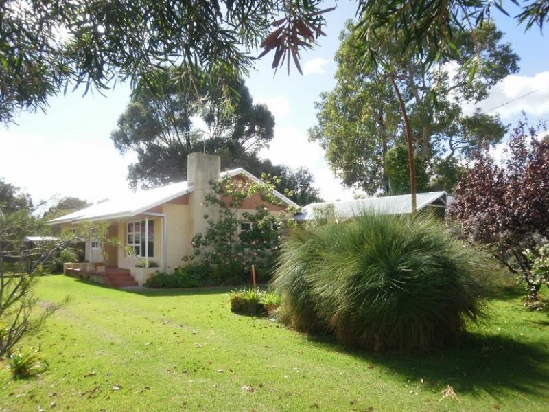 14 Varna Place, Coolbellup WA 6163
