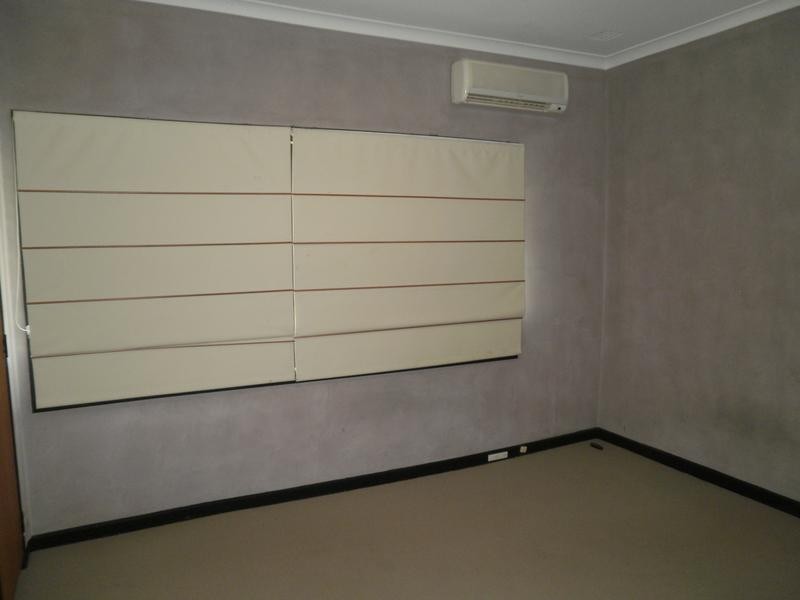 14 Varna Place, Coolbellup WA 6163
