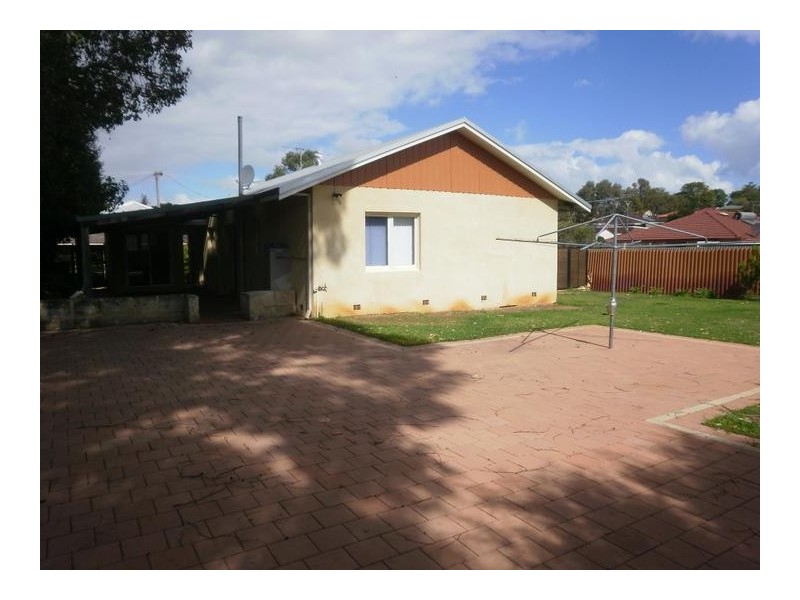 14 Varna Place, Coolbellup WA 6163