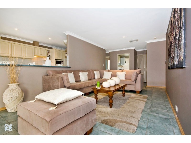 54 Elderberry Drive, South Lake WA 6164