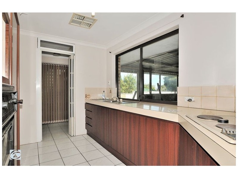 143 Yangebup Road, Yangebup WA 6164