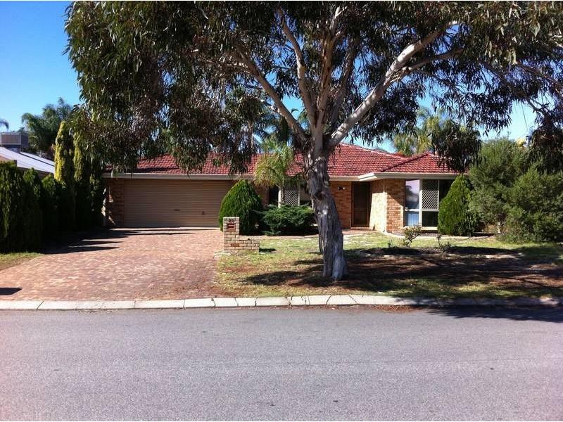 28 Baningan Avenue, Success WA 6164