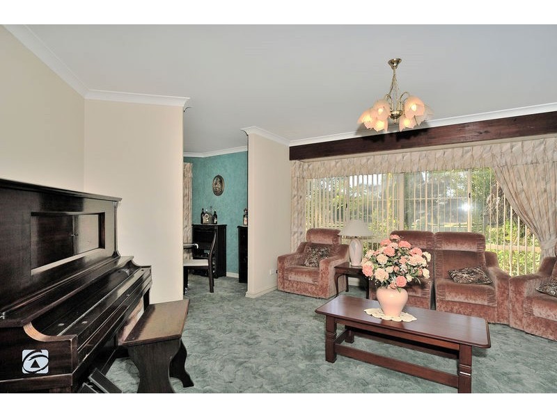 80 Bolderwood Drive, South Lake WA 6164