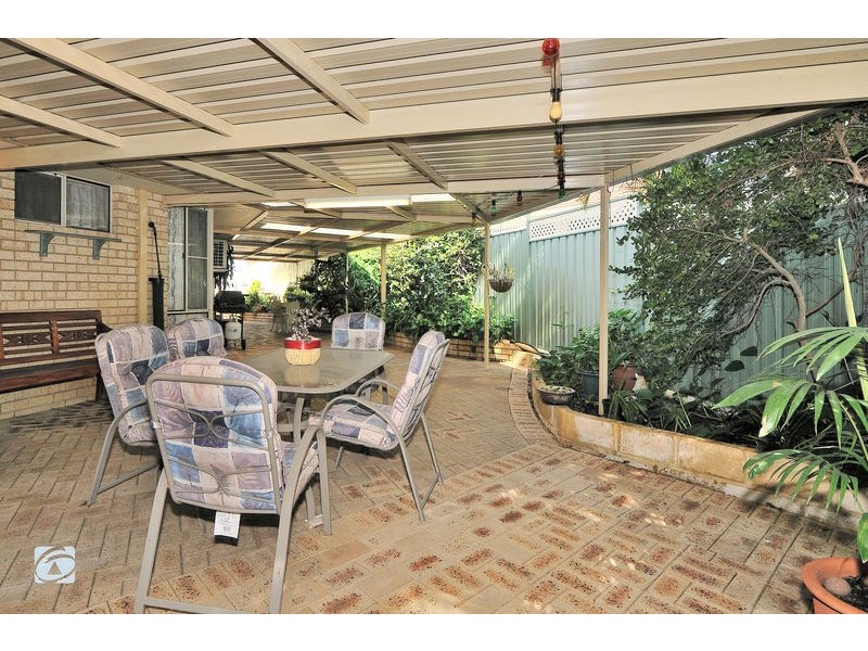 80 Bolderwood Drive, South Lake WA 6164