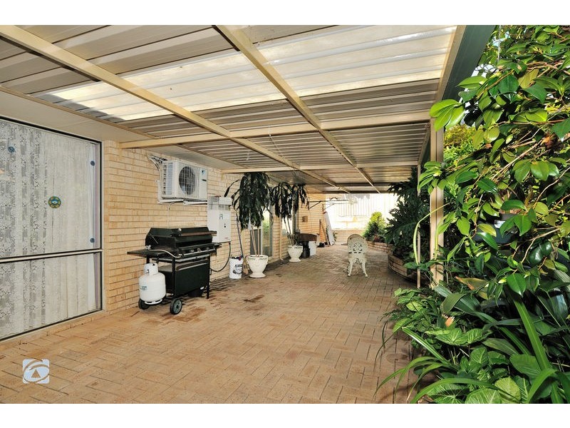 80 Bolderwood Drive, South Lake WA 6164