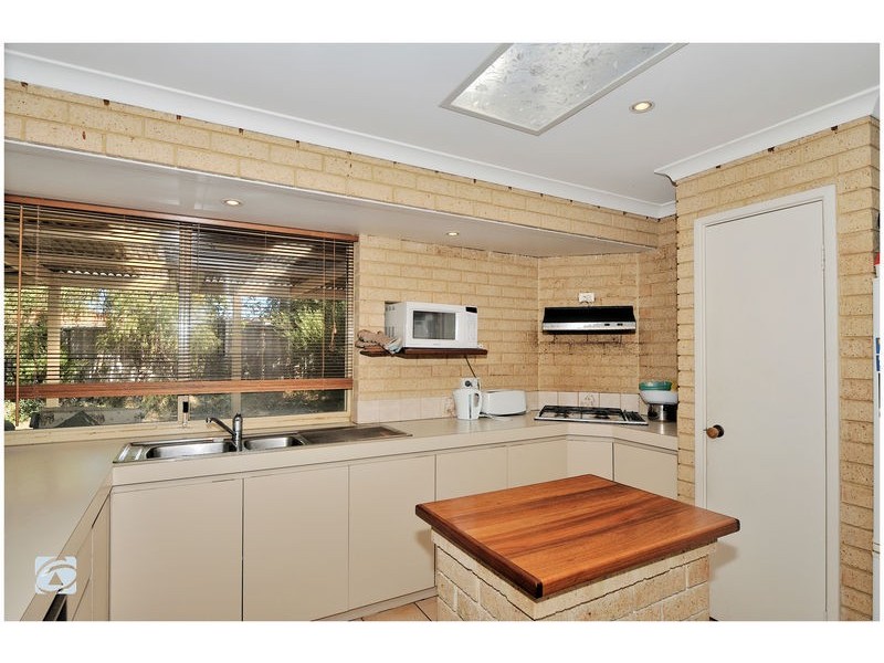 46 Bloodwood Circle, South Lake WA 6164