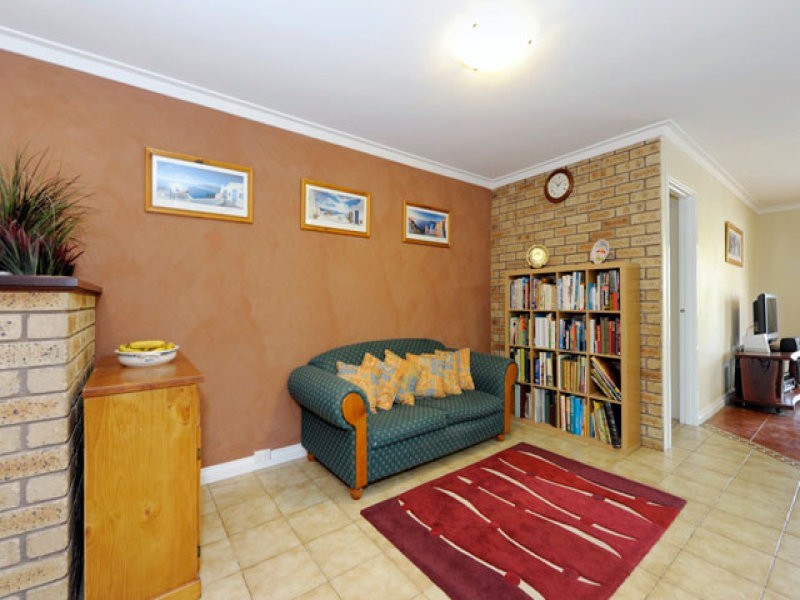 6 Crake Place, Yangebup WA 6164