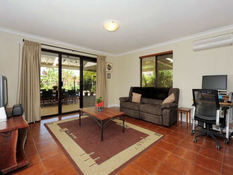 6 Crake Place, Yangebup WA 6164