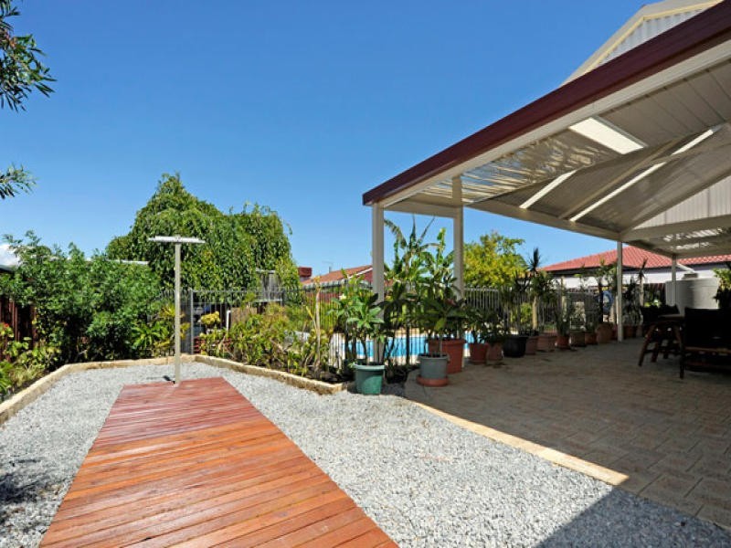 6 Crake Place, Yangebup WA 6164