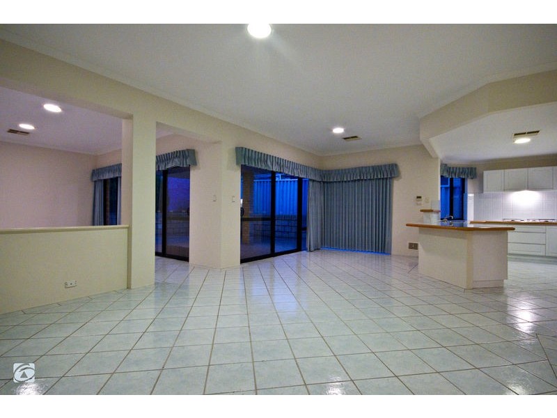 12 Aster Close, Beeliar WA 6164
