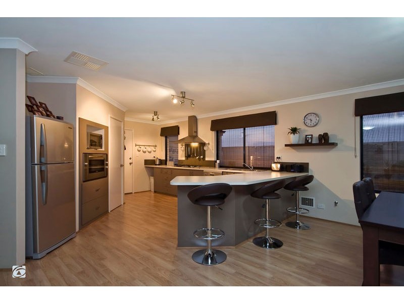6 Mermaid Rise, Yangebup WA 6164
