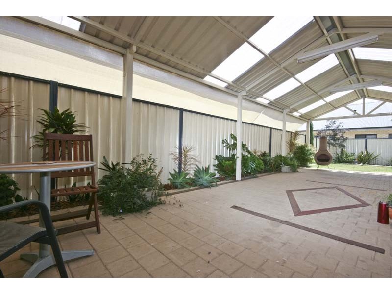 29 Thomas Street, South Lake WA 6164