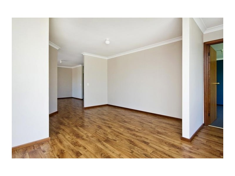 20 Whitlock Crescent, South Lake WA 6164