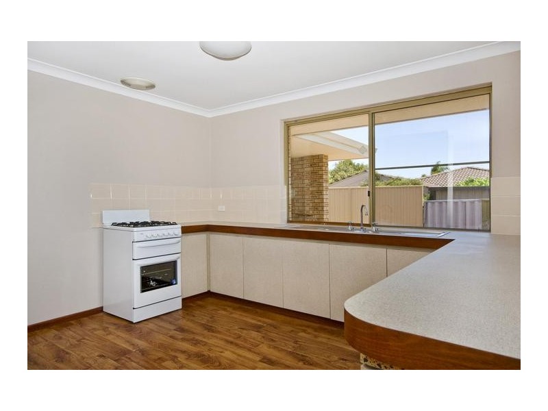 20 Whitlock Crescent, South Lake WA 6164