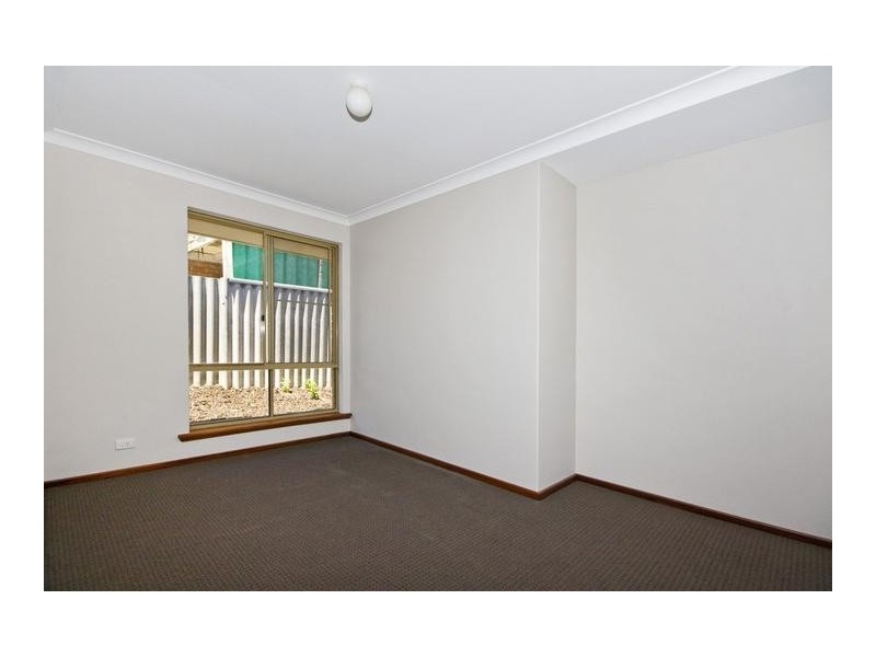 20 Whitlock Crescent, South Lake WA 6164