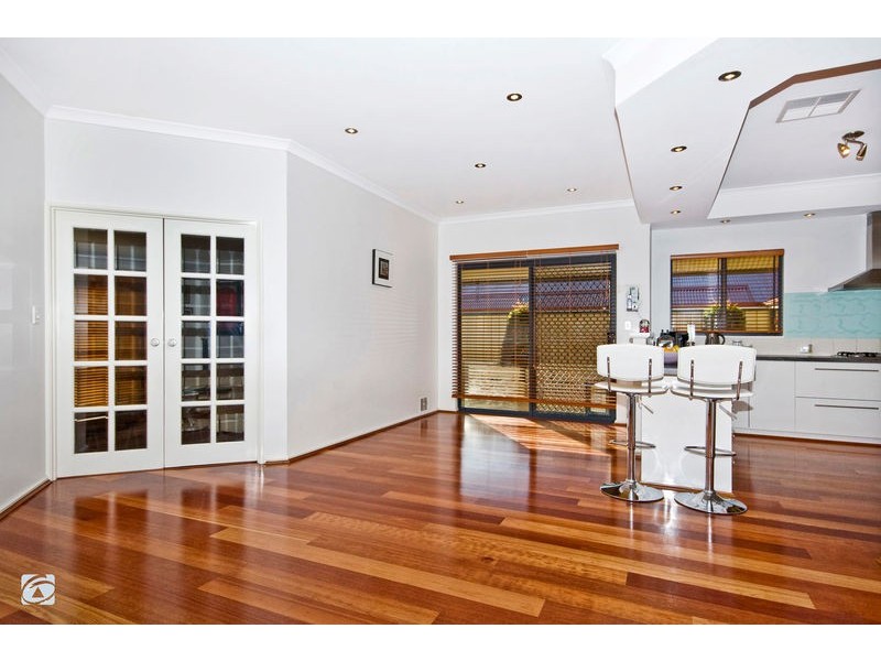 4 Oxburgh Link, Success WA 6164