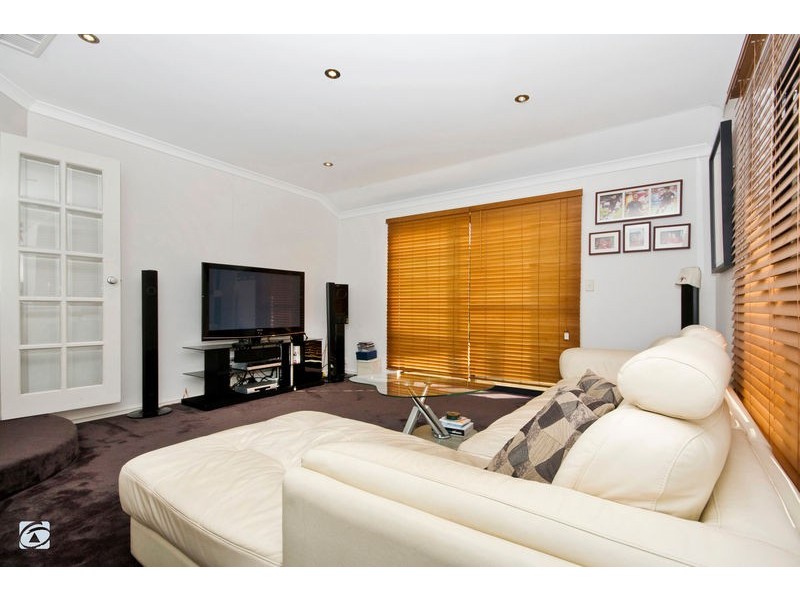 4 Oxburgh Link, Success WA 6164
