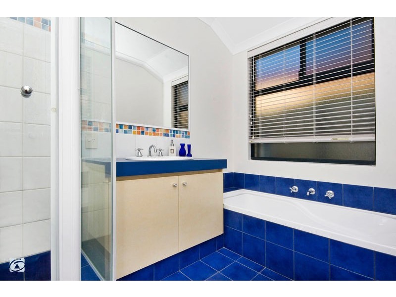 4 Oxburgh Link, Success WA 6164