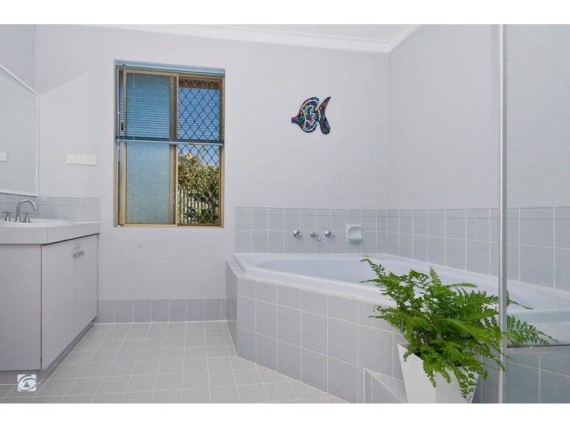 84 Bibra Drive, Bibra Lake WA 6163